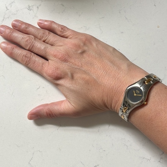 ESQ Esquire Swiss Quartz Movement Watch Gold Silver - Picture 9 of 9